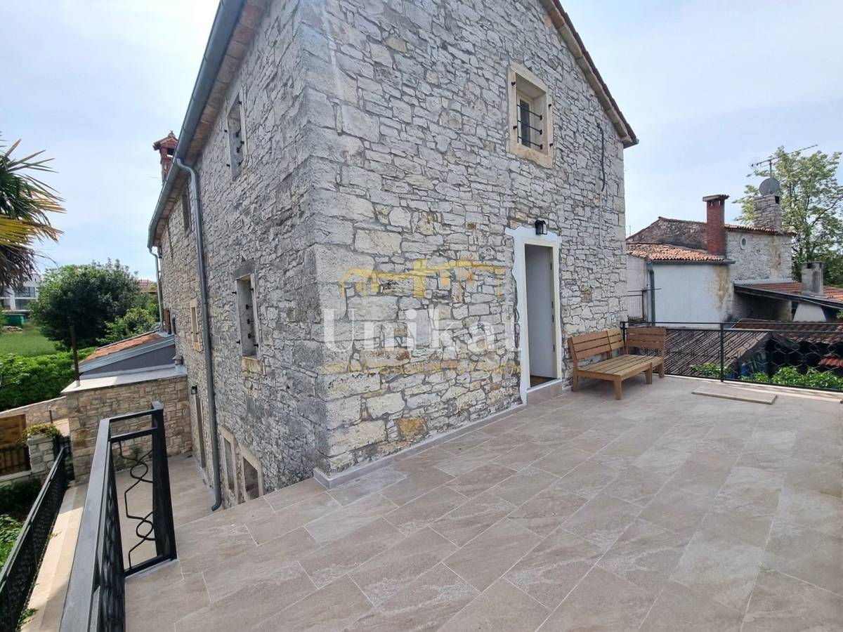 Casa in pietra ristrutturata con piscina a 3 km dal mare